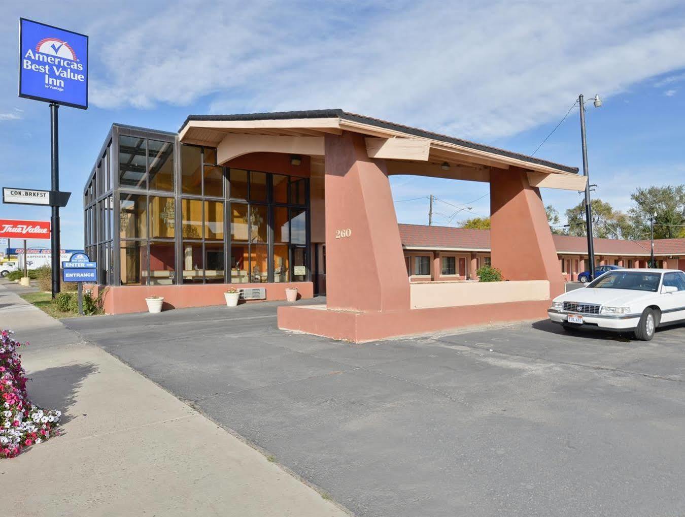 America'S Best Value Inn Vernal Exterior photo